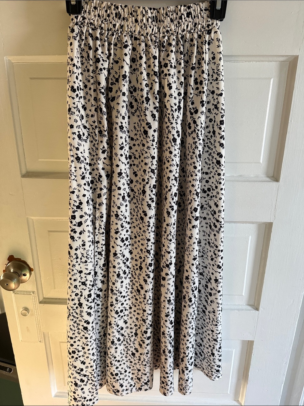Women’s Black and White Printed Maxi Skirt